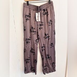 NWT Zara silk and beaded pants woman’s large